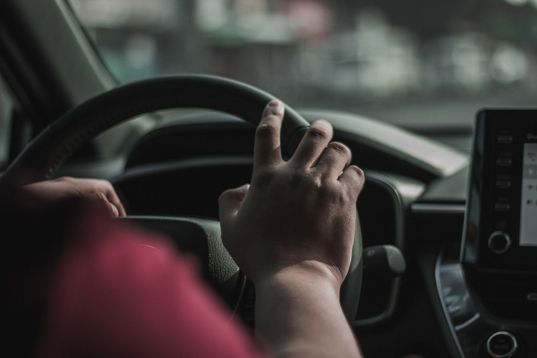 Overview of Choices: Settling a Claim vs. Going to Trial in Car Accident Cases